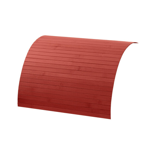 Gerollte Couchablage aus Bambus mit glatter, roter Oberfläche und horizontalen Linien, die durch die natürliche Maserung des Materials entstehen. Ideal als Unterlage für Tee, Bücher oder Dekoration.