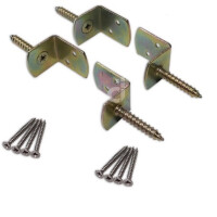 Montageset mit vier L-Winkeln aus Metall, jeweils mit einem langen Schraubbolzen und zusätzlichen Befestigungsschrauben. Die Winkel sind robust und verzinkt, ideal zur stabilen Befestigung von Möbeln oder Konstruktionen.
