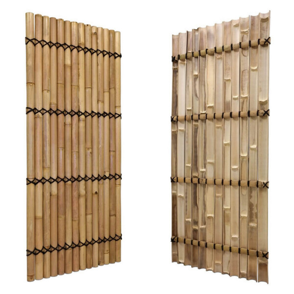 Zwei Sichtschutz-Bambuszaunelemente in Natur und Dunkelbraun, jeweils mit stabiler Verbindung durch schwarze Kabelbinder.