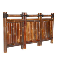 Bambuszaun-Element aus dunklem Bambus mit drei Sektionen, verbunden durch schwarze Seile. Maße: 180 cm Breite, 90 cm Höhe. Ideal als natürlicher Sichtschutz im Garten oder auf der Terrasse.