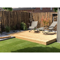 Bambus-Sichtschutzzaun in natürlicher Optik, der Privatsphäre und eine ästhetische Atmosphäre im Garten bietet. Die Höhe beträgt 120 cm, die Breite 180 cm, ideal für die Abgrenzung von Terrassen oder Sitzbereichen. Der Zaun ist aus robustem Bambus gefertigt und passt sich harmonisch in die natürliche Umgebung ein.