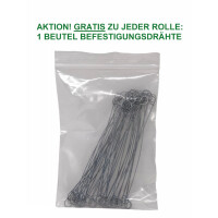 Naturfarbener Bambus-Sichtschutzzaun mit drei Pfosten und grünen Abdeckkappen, der Privatsphäre und Schutz bietet. Der Zaun ist stabil und ästhetisch ansprechend, ideal für Gärten oder Terrassen.