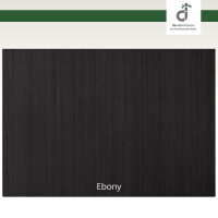 Dunkelbrauner Badezimmerteppich mit feinen, vertikalen Linienstruktur. Der Teppich hat eine rechteckige Form und misst 70 x 120 cm, passend für moderne Badezimmer.