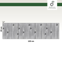 Grafik einer rechteckigen Couchablage aus Bambus mit den Maßen 120 cm Breite und 20 cm Höhe. Die Ablage besteht aus schmalen, vertikalen Bambusstegen, die jeweils 17 mm breit sind. Einige Lamellen zeigen natürliche Maserungen und dunklere Flecken, die für die typische Bambusstruktur charakteristisch sind. Mit DE-COmmerce-Logo.
