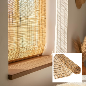 Sonnendurchflutetes Fenster mit heller,...