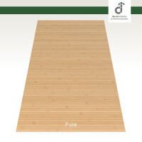 Abbildung eines hellen Bambusteppichs mit der Bezeichnung „Pure“. Der Teppich besteht aus schmalen, längs angeordneten Bambusleisten. Oben rechts befindet sich das Logo von DE-Commerce.