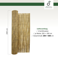 Collage mit vier Einsatzbereichen einer Schilfmatte: als natürlicher Sichtschutz entlang eines Gartenwegs, als Wandverkleidung auf einer Holzterrasse, als dekorativer Terrassensichtschutz mit Lichterkette und als Sichtschutz am Balkongeländer; oben rechts das DE-COmmerce Logo.